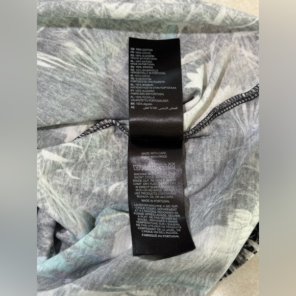 Ted Baker London Tropar‎ Parrot Cotton T-shirt. Men’s Size 6 (2XL). - Picture 6 of 6